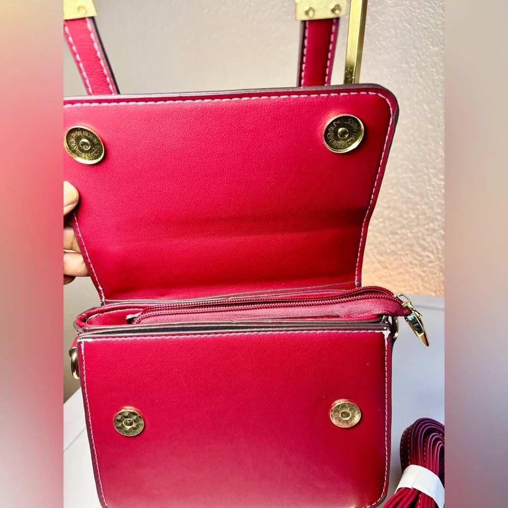 Chic Two-Tone Mini Satchel - Top Handle & Crossbody - Picture 13 of 16